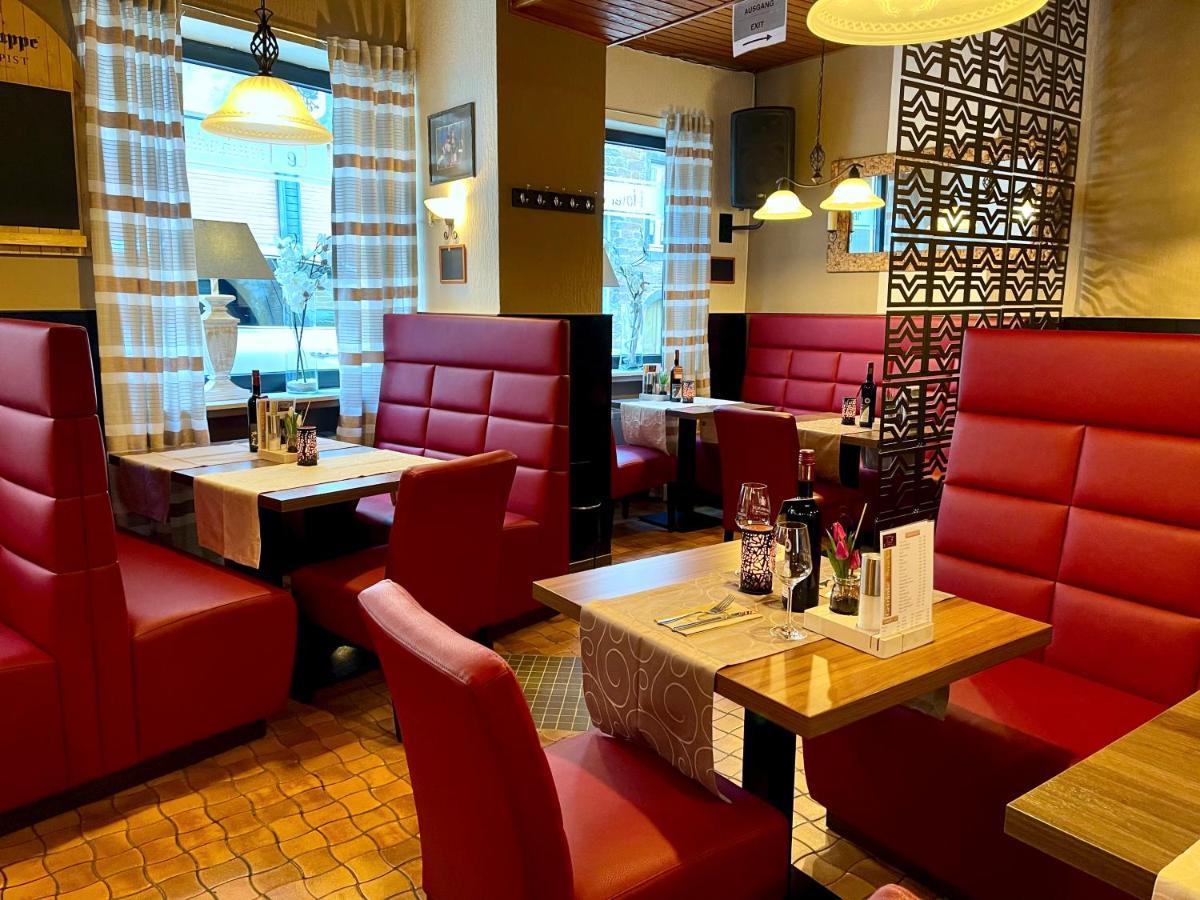 Hotel Zur Dorfschaenke คล็อตเทน ภายนอก รูปภาพ