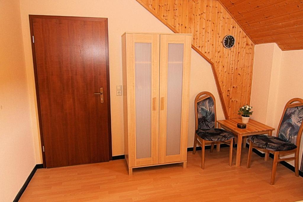 Hotel Zur Dorfschaenke คล็อตเทน ห้อง รูปภาพ